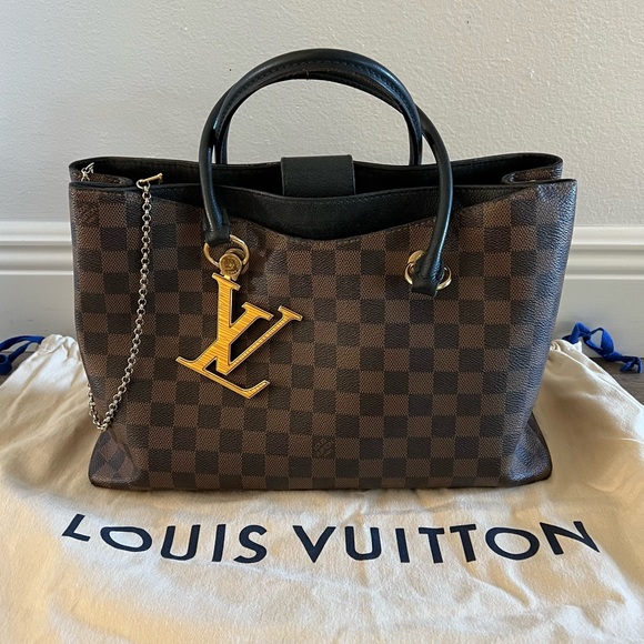 Louis Vuitton Damier Ebene Tote With LV charm - Picture 1 of 13